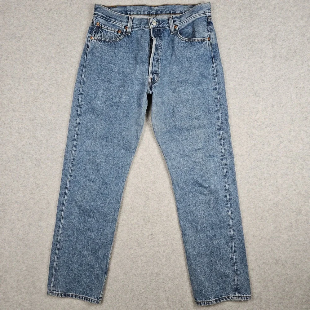 Vintage Levi's Mens 34x32 Blue Jeans 501 Straight Leg Button Fly Denim (06/2000)